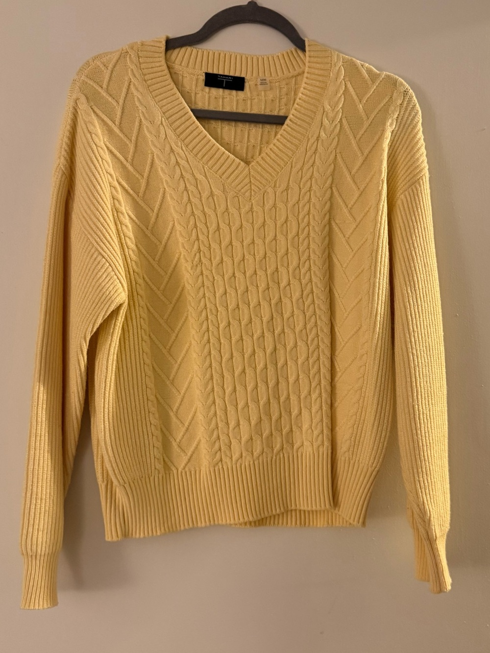 TAHARI V-Neck Cable Knit Women’s Sweater - Yellow